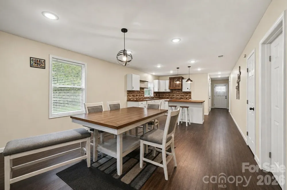 1104 Poston Circle Gastonia, NC 28054