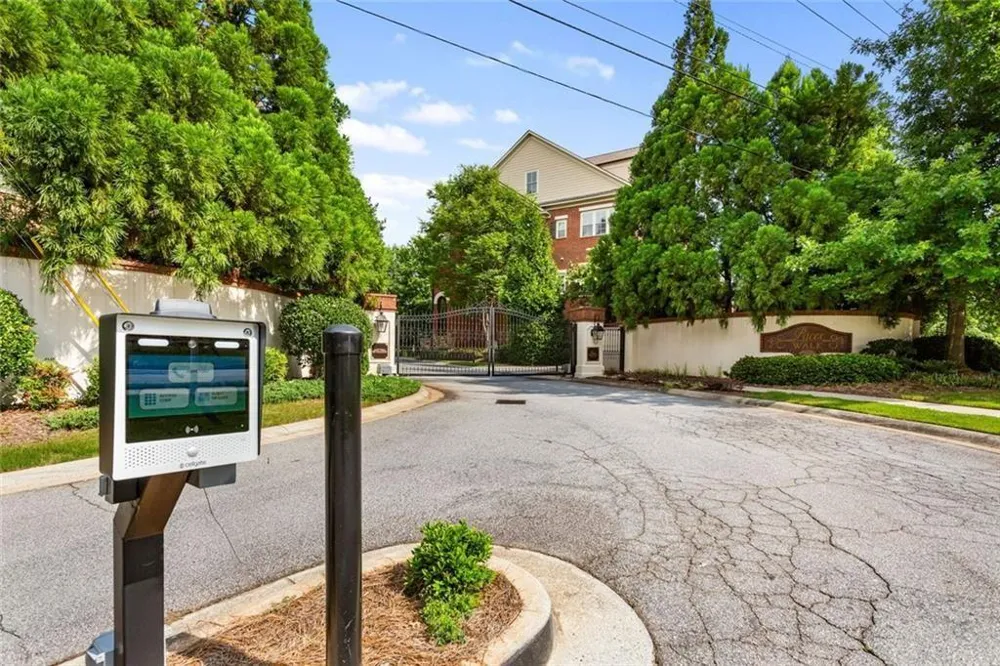 4087 Thorndale Lane Smyrna, GA 30080