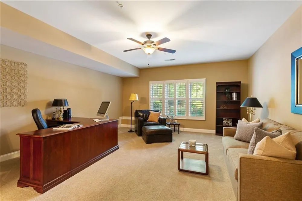 4087 Thorndale Lane Smyrna, GA 30080