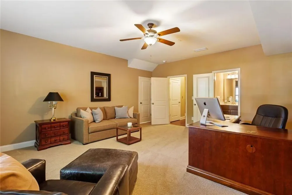 4087 Thorndale Lane Smyrna, GA 30080
