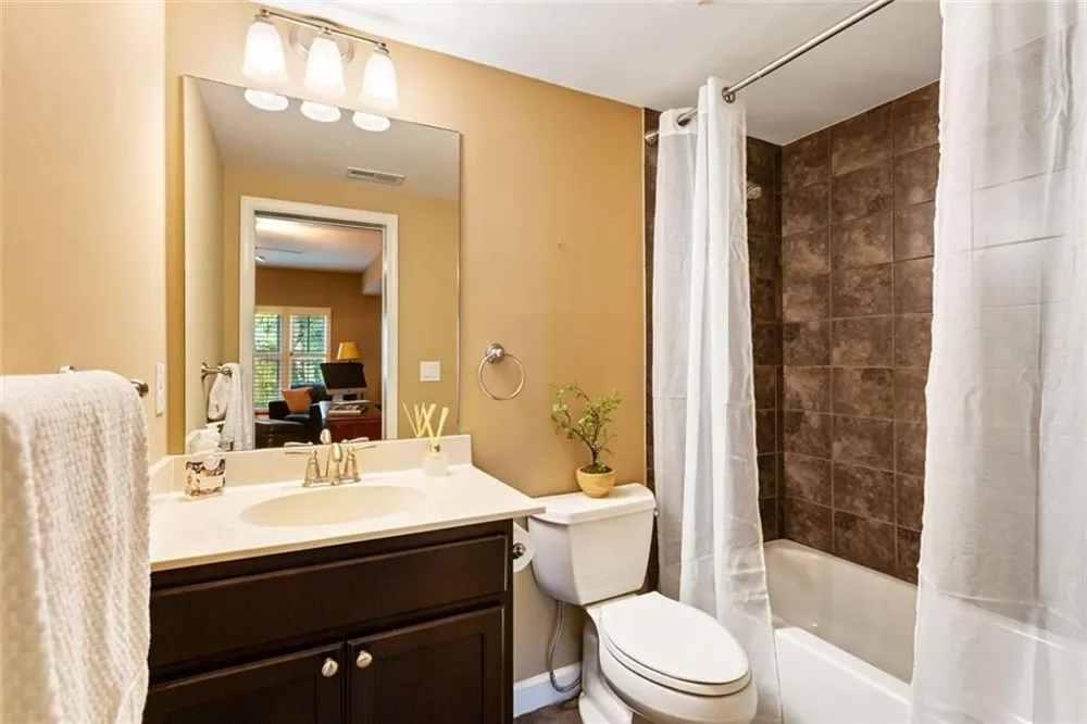 4087 Thorndale Lane Smyrna, GA 30080