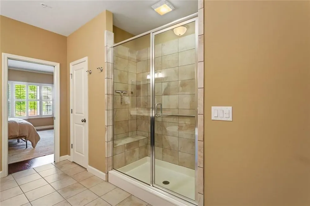 4087 Thorndale Lane Smyrna, GA 30080