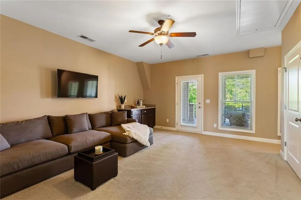 4087 Thorndale Lane Smyrna, GA 30080