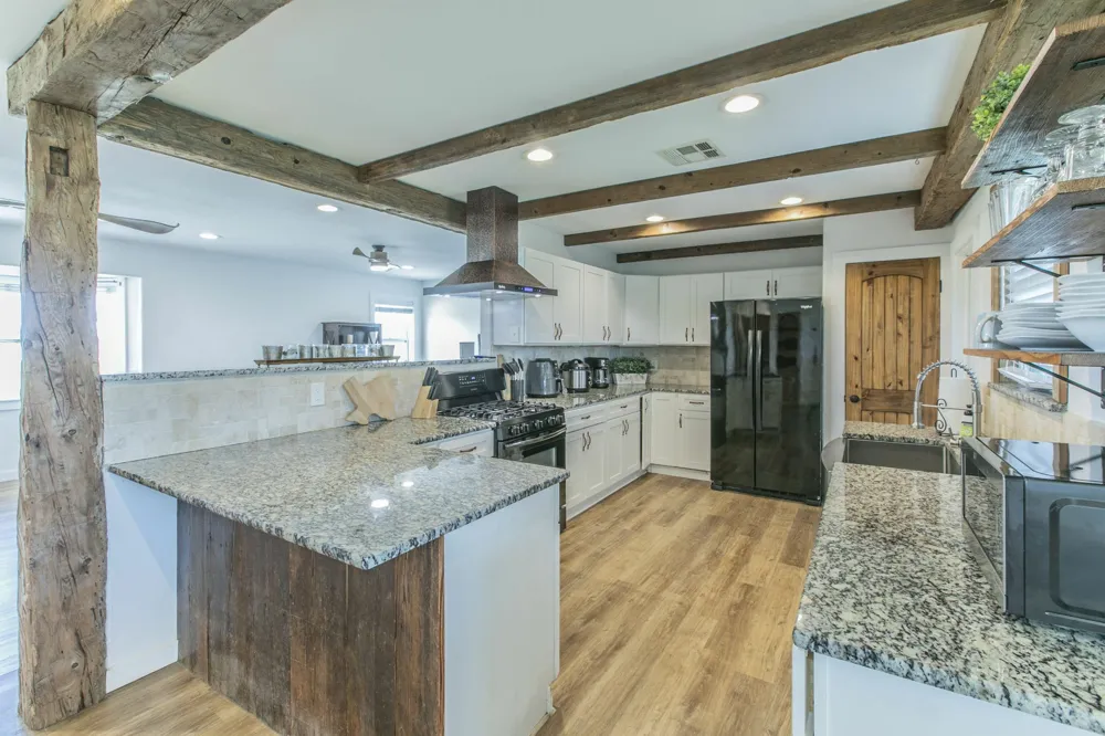 325 Grassy Way Elm Mott, TX 76640