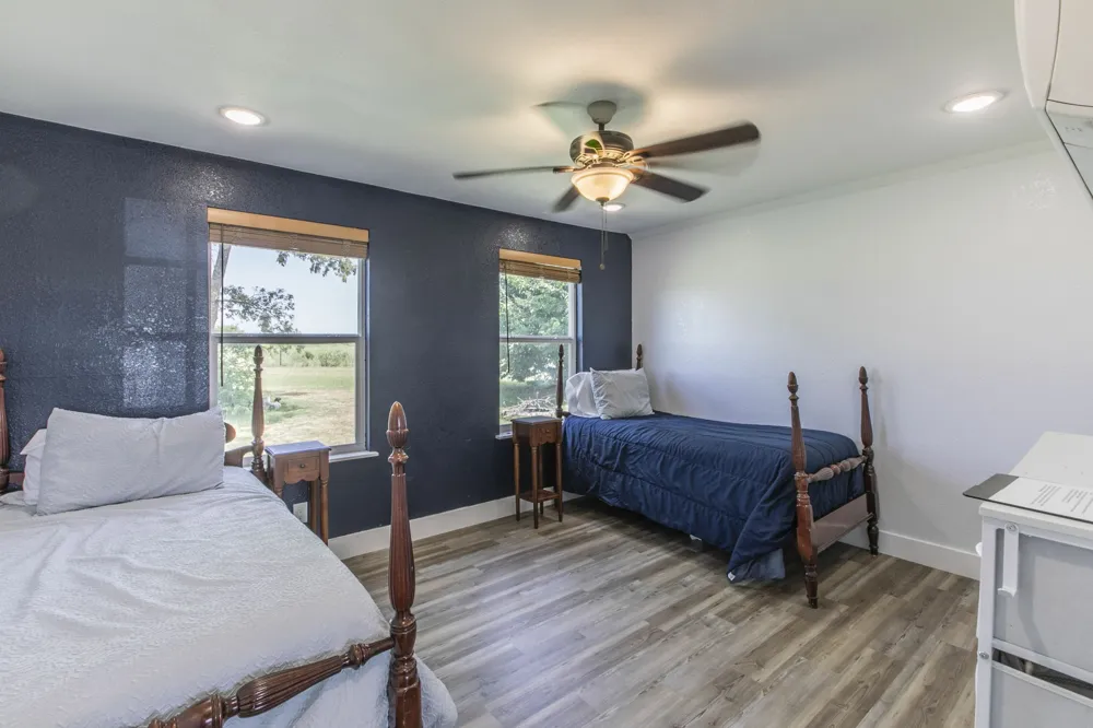 325 Grassy Way Elm Mott, TX 76640