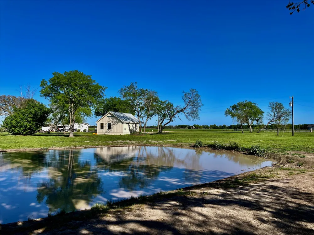 325 Grassy Way Elm Mott, TX 76640