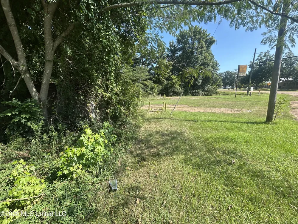 900 S Applegate Street Winona, MS 38967