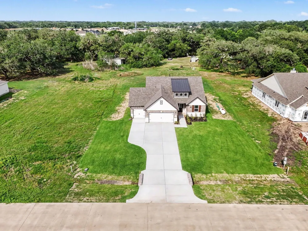 12 Cattle Drive Bay City, TX 77414