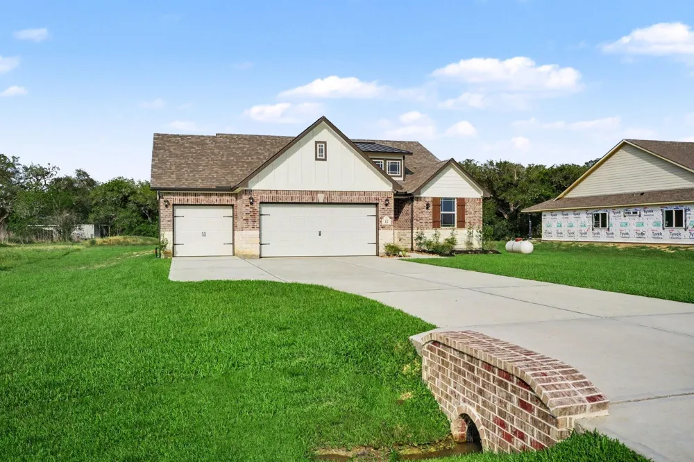 12 Cattle Drive Bay City, TX 77414
