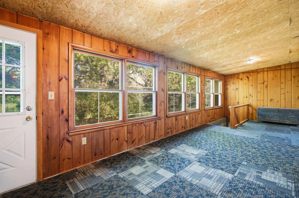 9835 Dexter-Pinckney Road Pinckney, MI 48169
