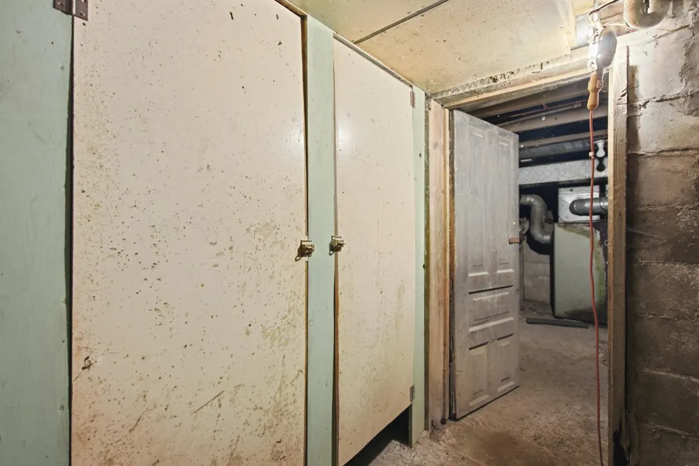 9835 Dexter-Pinckney Road Pinckney, MI 48169