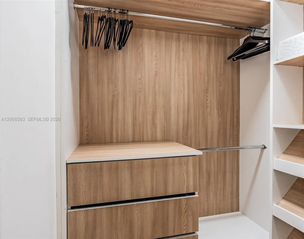 2301 Collins Ave #719 Miami Beach, FL 33139