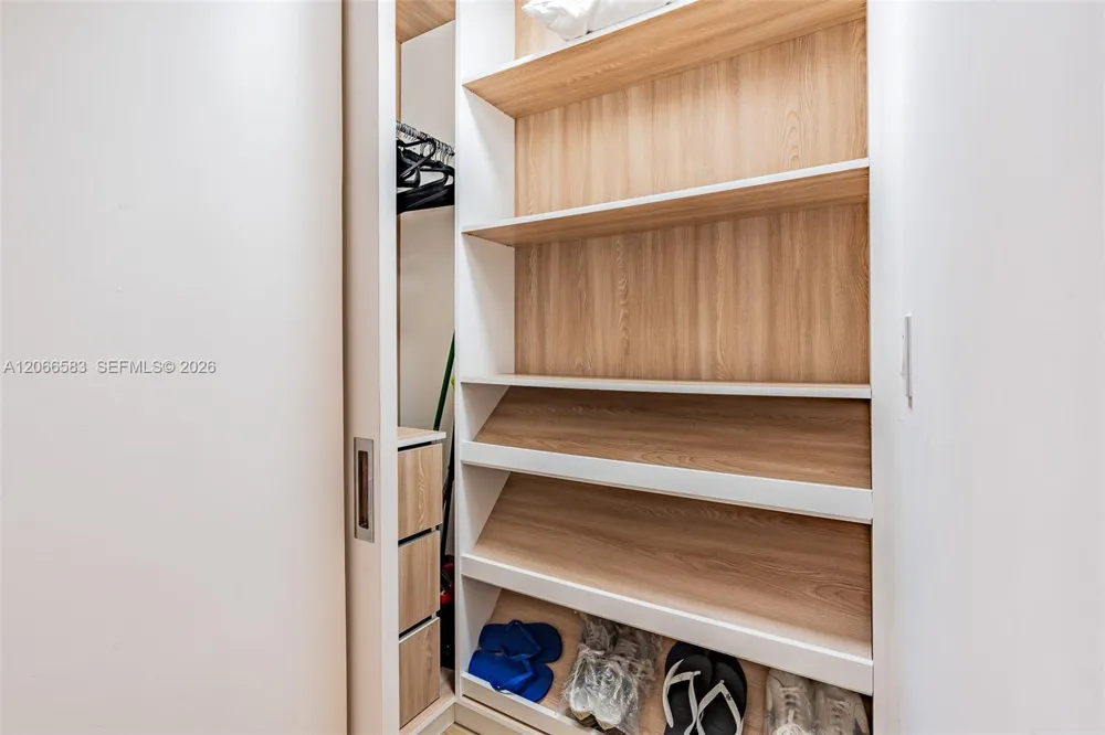2301 Collins Ave #719 Miami Beach, FL 33139