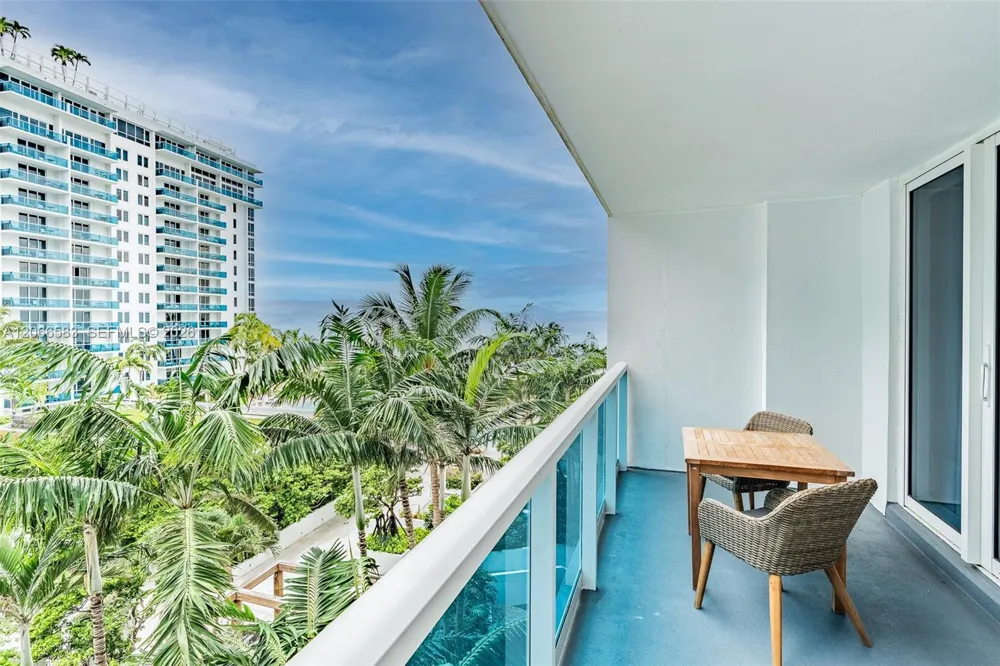 2301 Collins Ave #719 Miami Beach, FL 33139