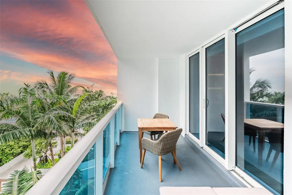 2301 Collins Ave #719 Miami Beach, FL 33139