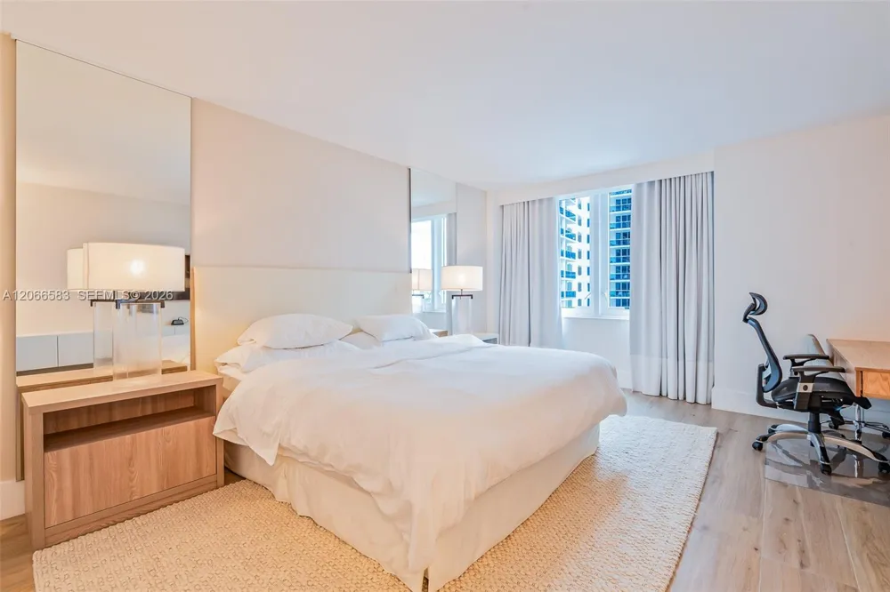 2301 Collins Ave #719 Miami Beach, FL 33139