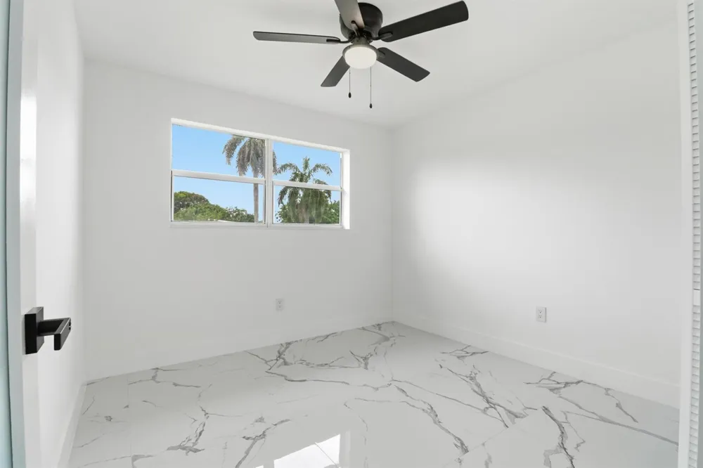 328 PONTE VEDRA ROAD Palm Springs, FL 33461