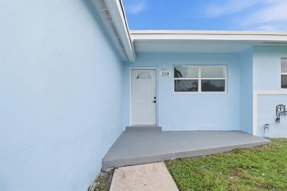 328 PONTE VEDRA ROAD Palm Springs, FL 33461