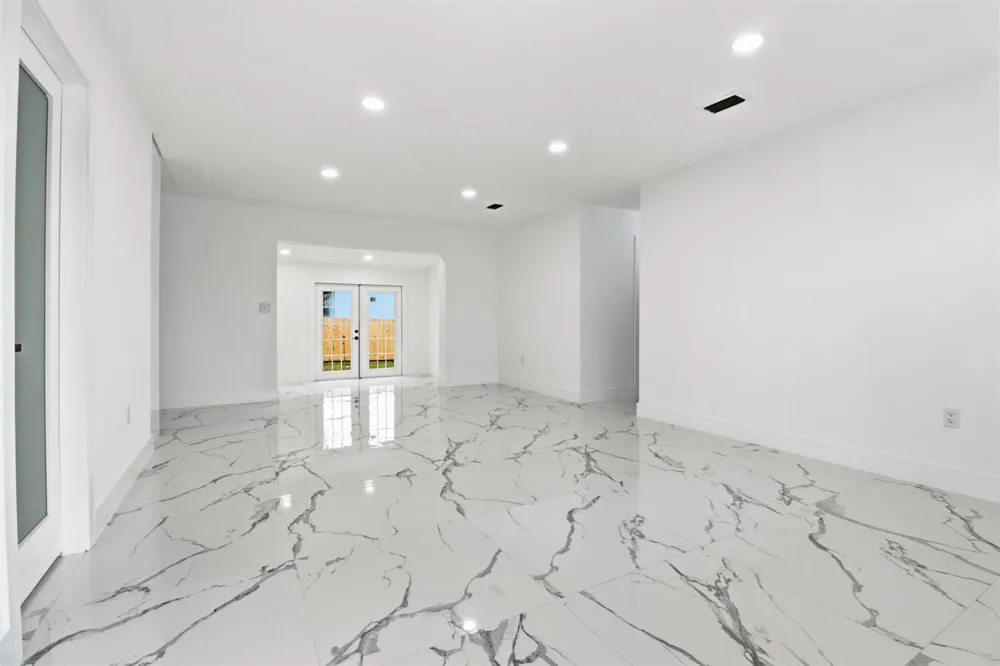 328 PONTE VEDRA ROAD Palm Springs, FL 33461