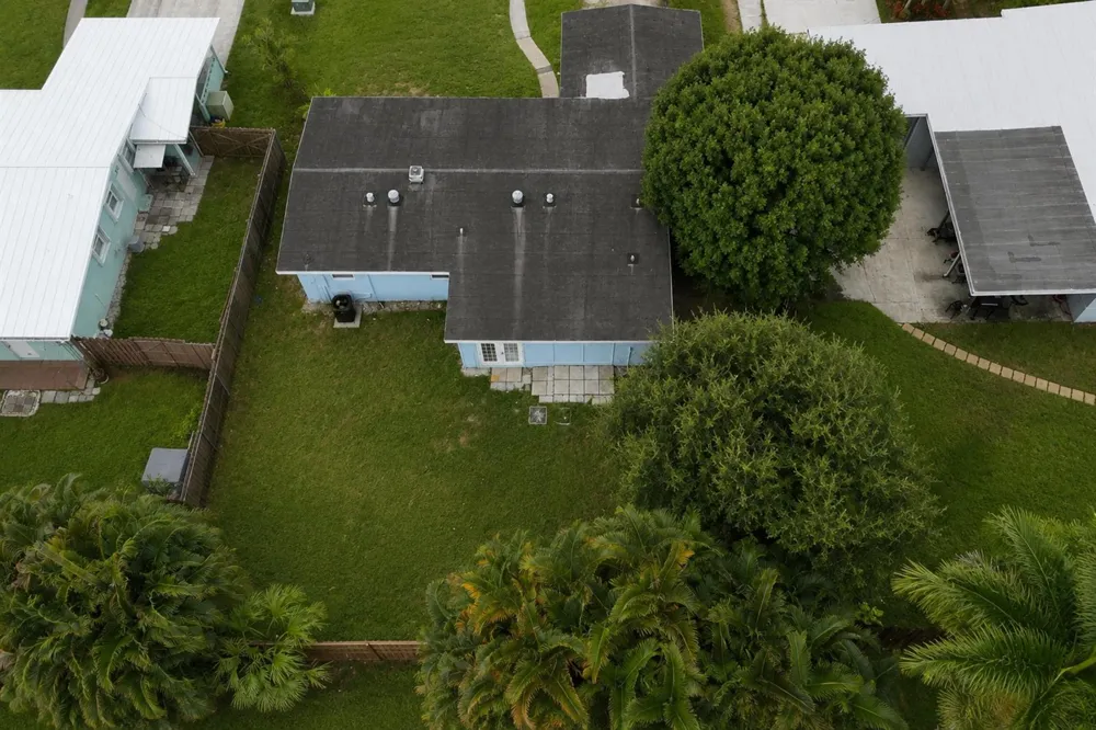 328 PONTE VEDRA ROAD Palm Springs, FL 33461