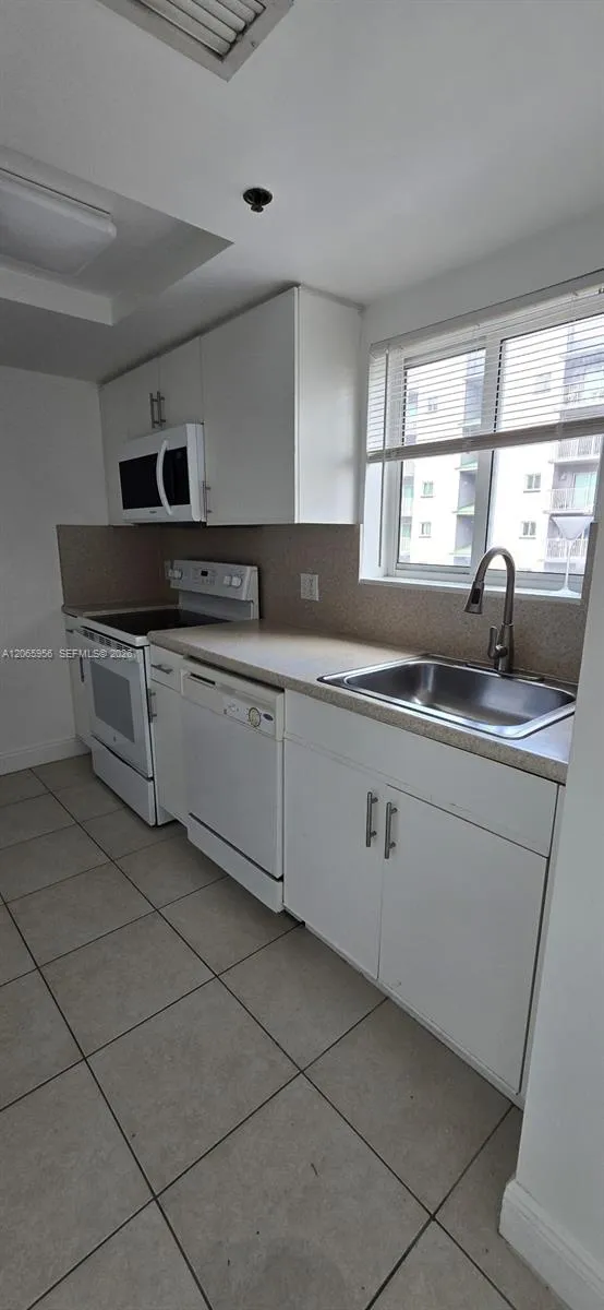 2415 NW 16th St Rd #315 Miami, FL 33125