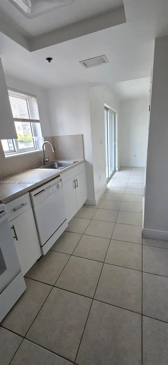 2415 NW 16th St Rd #315 Miami, FL 33125