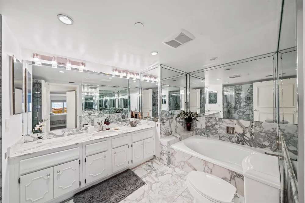 4301 Ocean 0706 Boulevard #A 706 Boca Raton, FL 33431