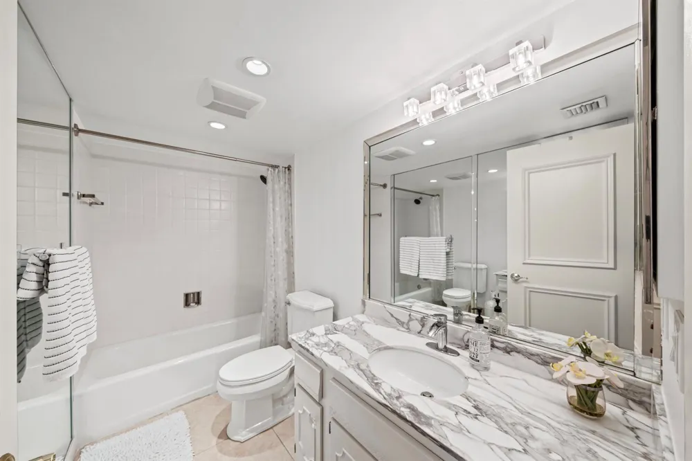 4301 Ocean 0706 Boulevard #A 706 Boca Raton, FL 33431