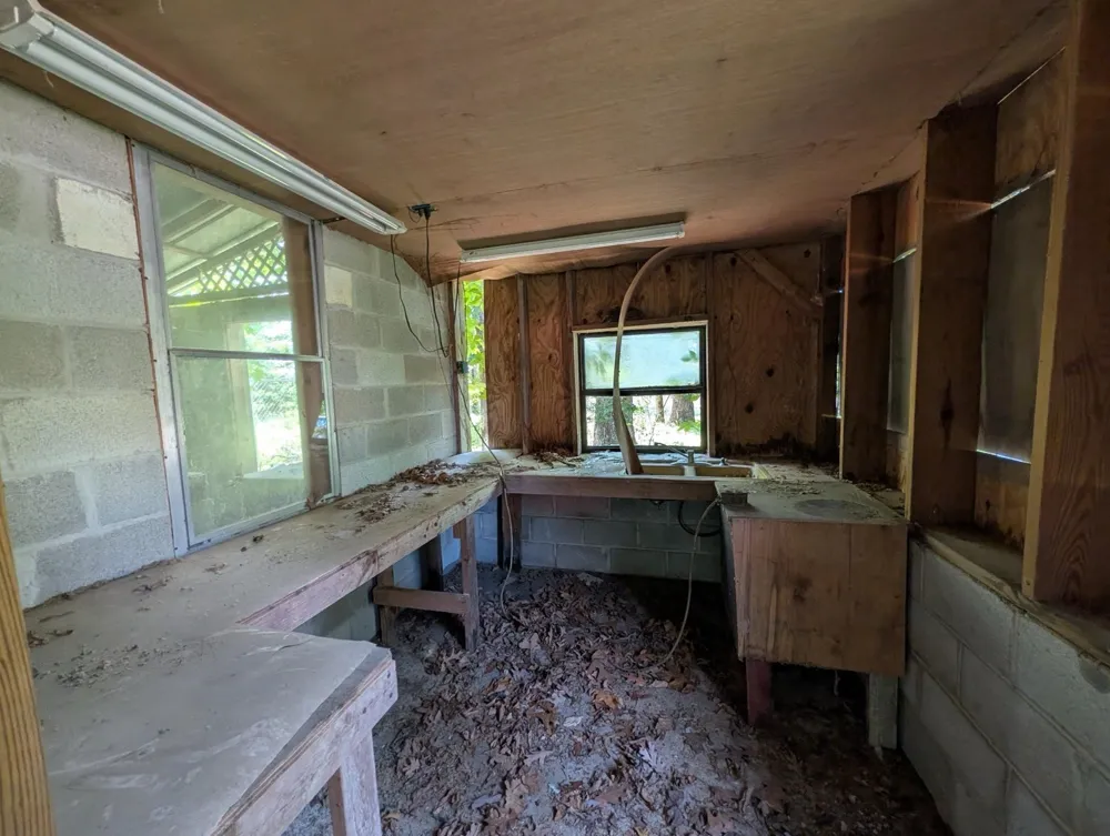 6703 Oak Hill Rd Lyles, TN 37098