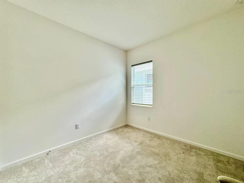 827 WINTERSIDE DRIVE Apollo Beach, FL 33572