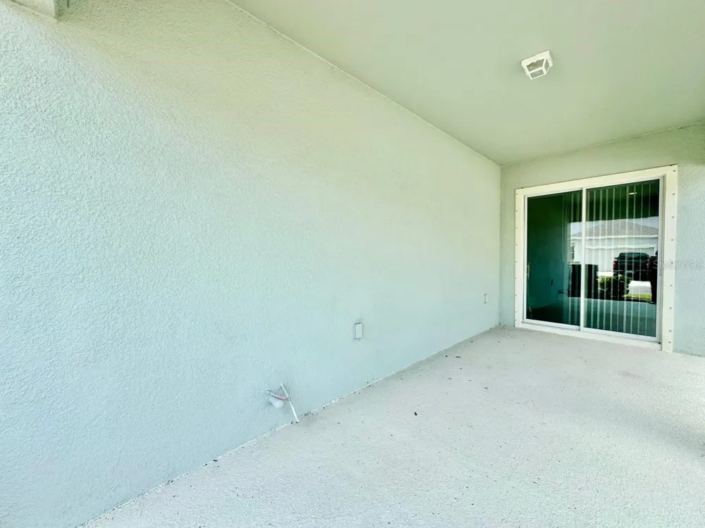 827 WINTERSIDE DRIVE Apollo Beach, FL 33572