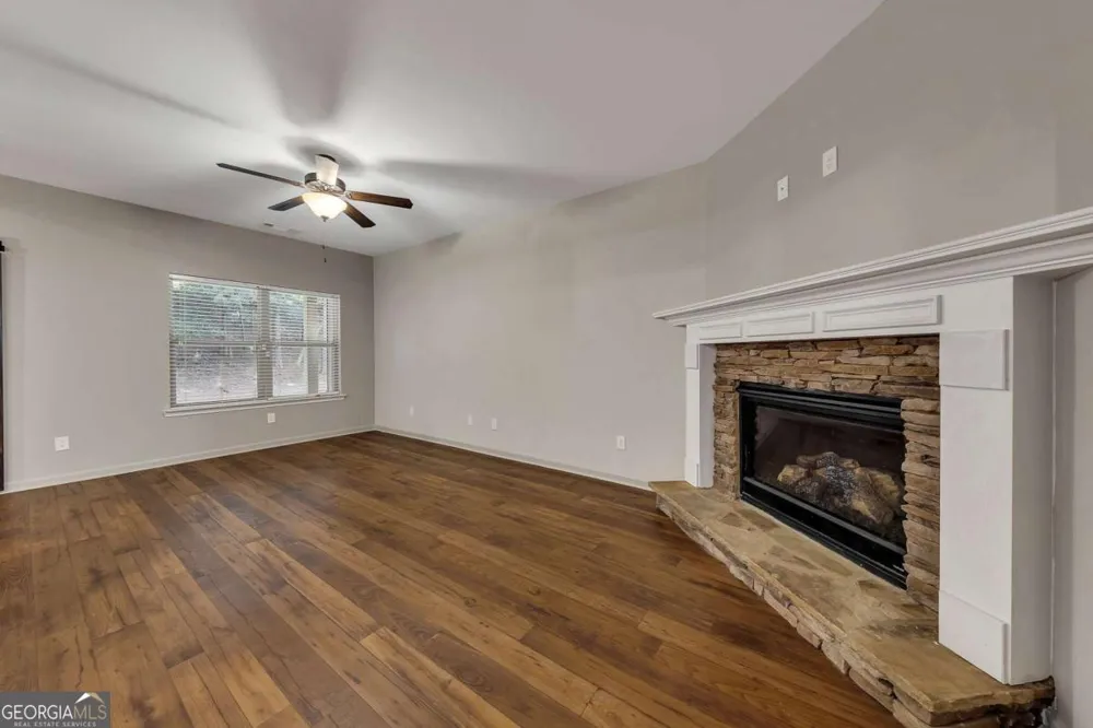 4118 Mars Bay Acworth, GA 30101