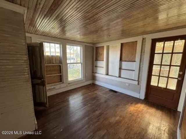 155 Main Street Raleigh, MS 39153