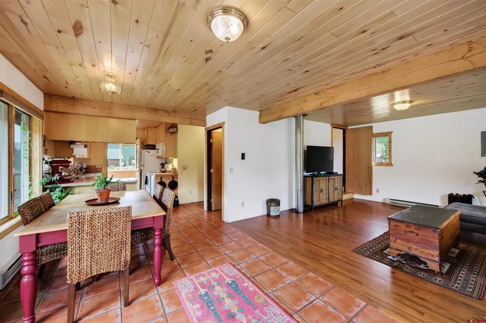 300 Quartz Lane Pitkin, CO 81241