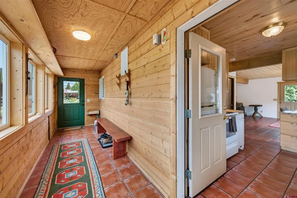 300 Quartz Lane Pitkin, CO 81241