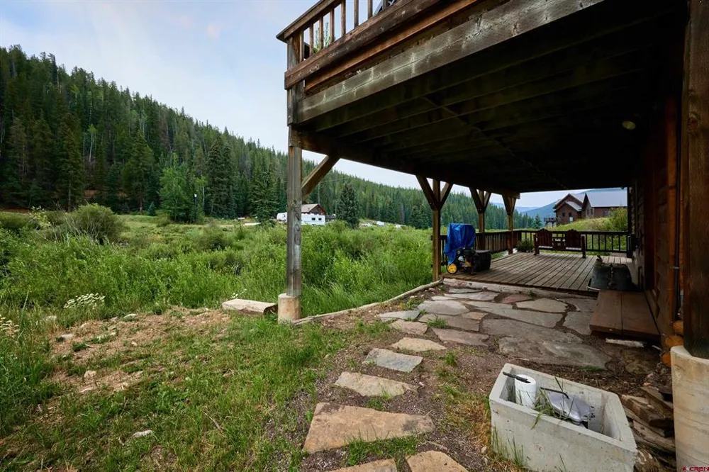 300 Quartz Lane Pitkin, CO 81241
