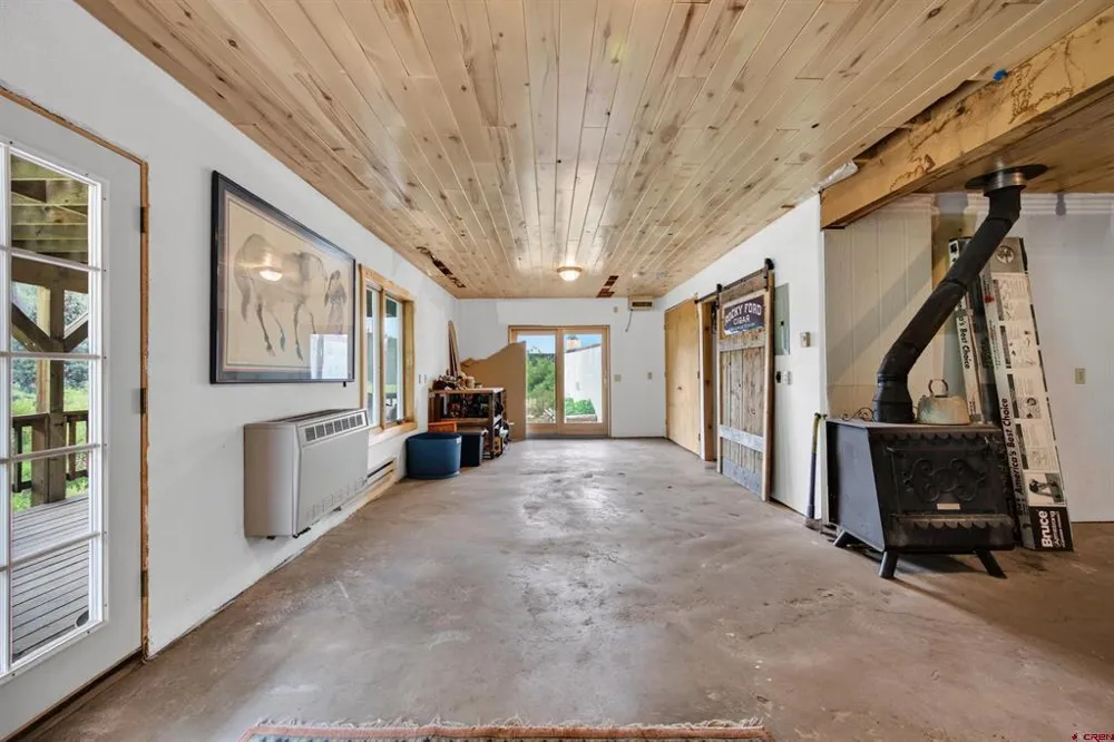 300 Quartz Lane Pitkin, CO 81241
