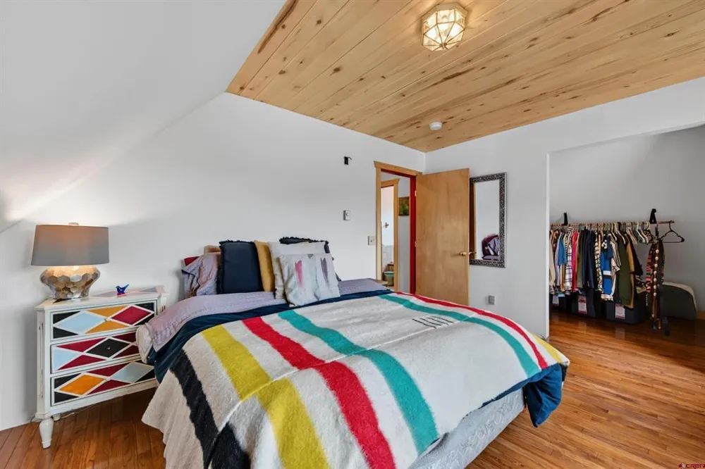 300 Quartz Lane Pitkin, CO 81241