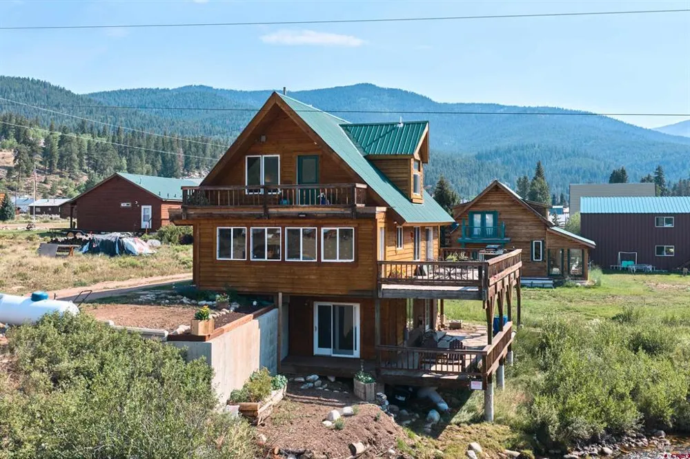 300 Quartz Lane Pitkin, CO 81241