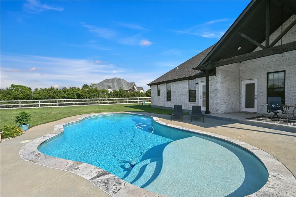 9031 Scarborough Drive Iola, TX 77861