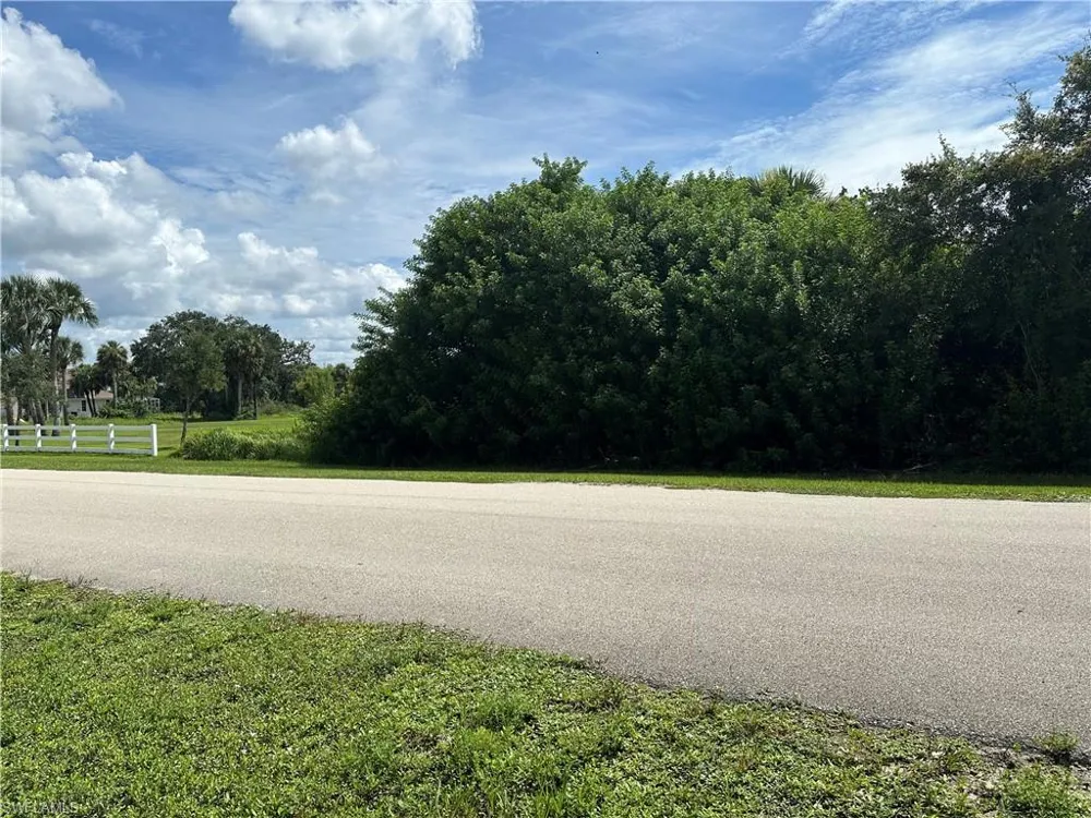 18430 River Estates Lane Alva, FL 33920