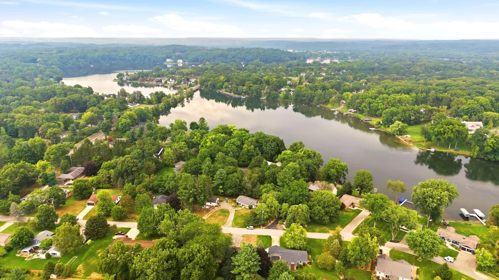 7284 Grachen Drive SE Cascade Charter Township, MI 49546