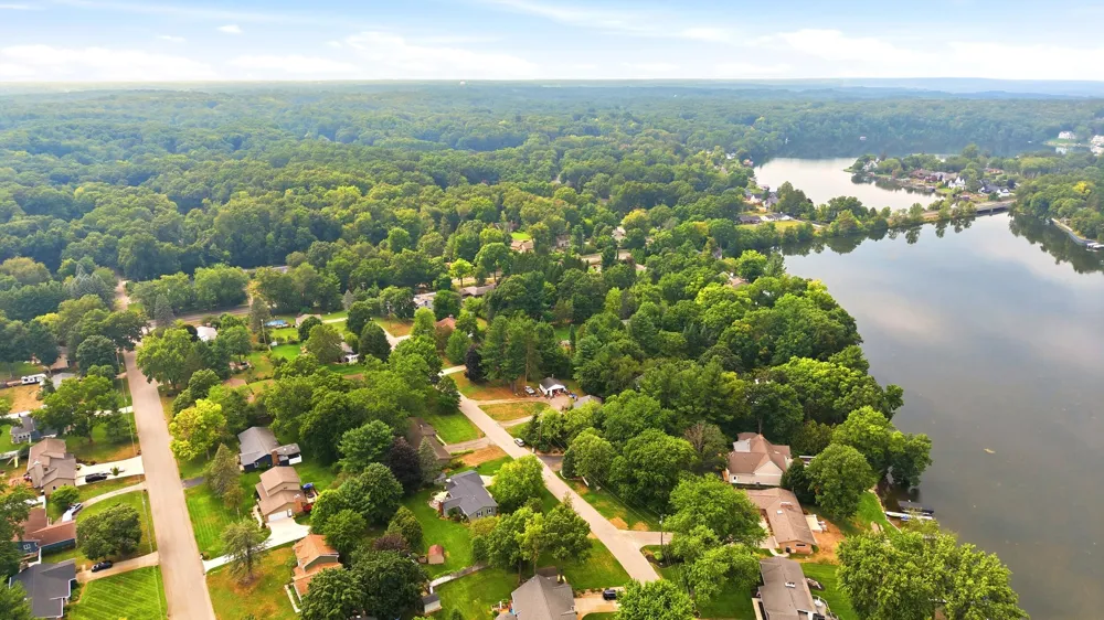 7284 Grachen Drive SE Cascade Charter Township, MI 49546