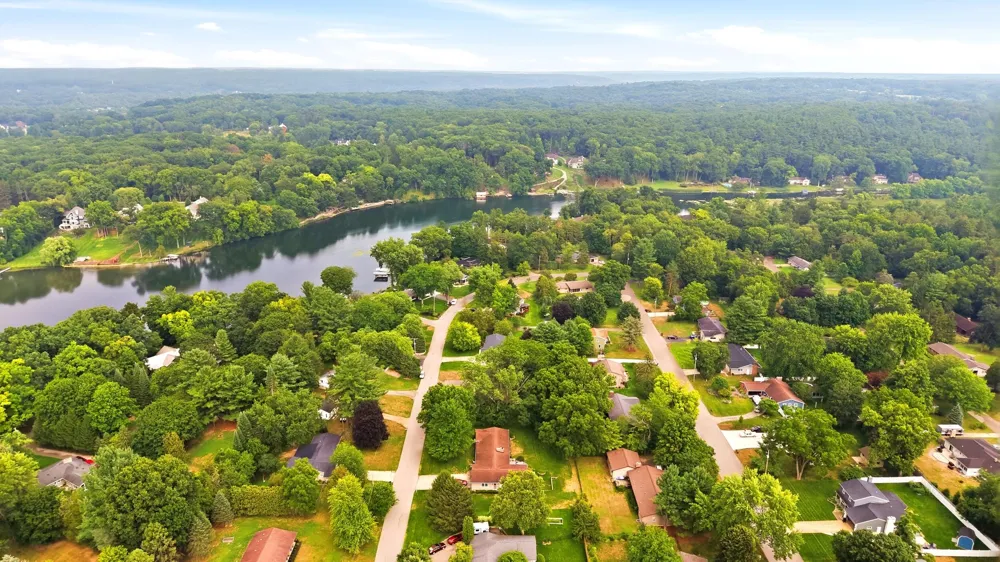 7284 Grachen Drive SE Cascade Charter Township, MI 49546