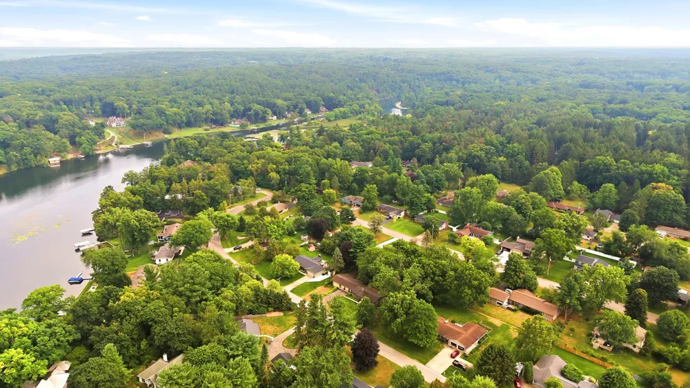7284 Grachen Drive SE Cascade Charter Township, MI 49546