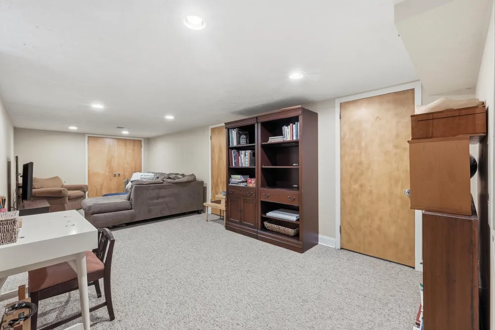 7284 Grachen Drive SE Cascade Charter Township, MI 49546