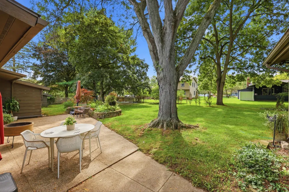7284 Grachen Drive SE Cascade Charter Township, MI 49546
