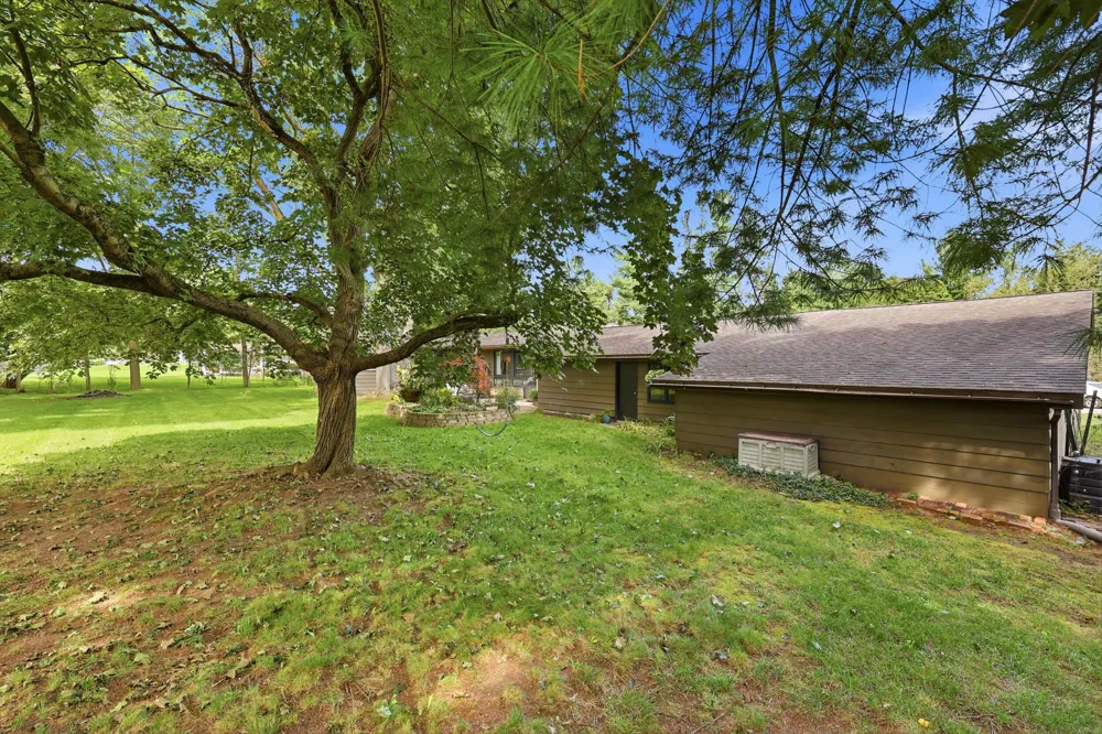 7284 Grachen Drive SE Cascade Charter Township, MI 49546