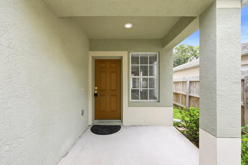 1717 MOSAIC FOREST DRIVE Seffner, FL 33584