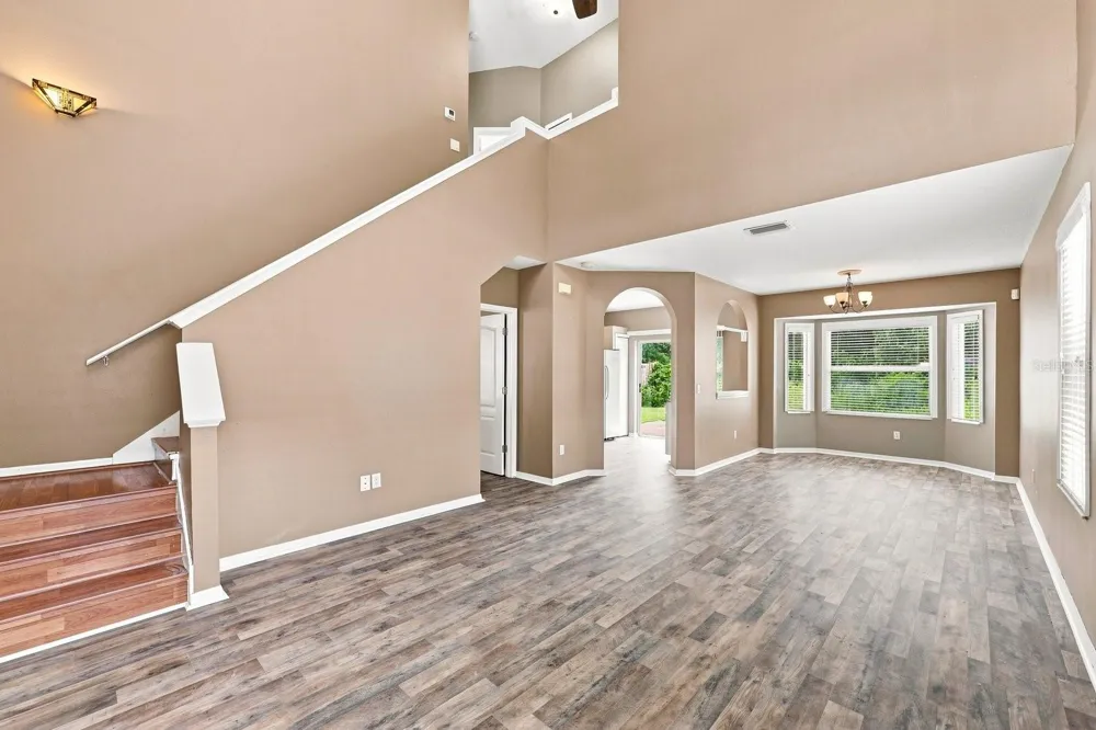 1717 MOSAIC FOREST DRIVE Seffner, FL 33584